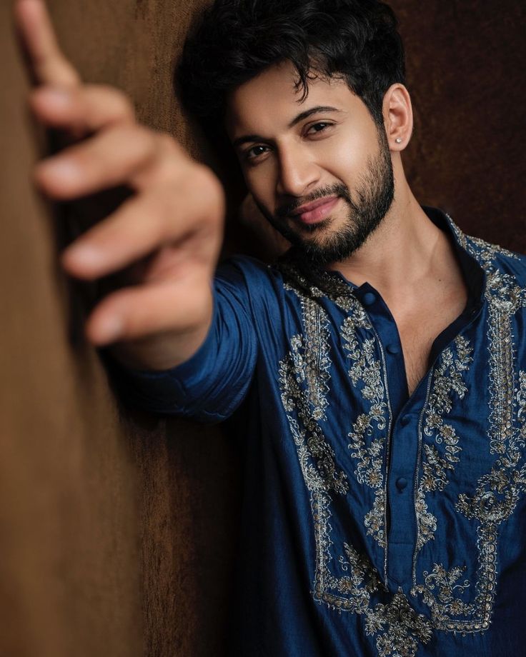 Blue Jari Pure Gaji Embroiderde Kurta with Pajama Set